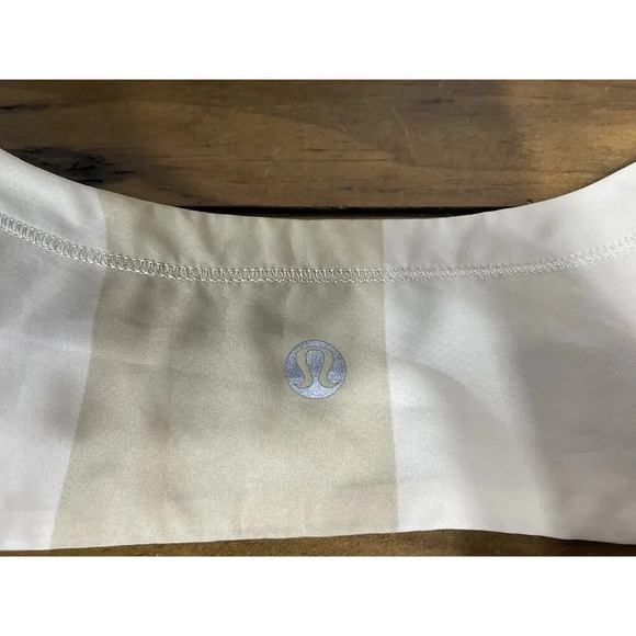 Lululemon Lightened Up Short Sleeve Stroll Stripe Cashew White T-Shirt Size 6 - Picture 8 of 11